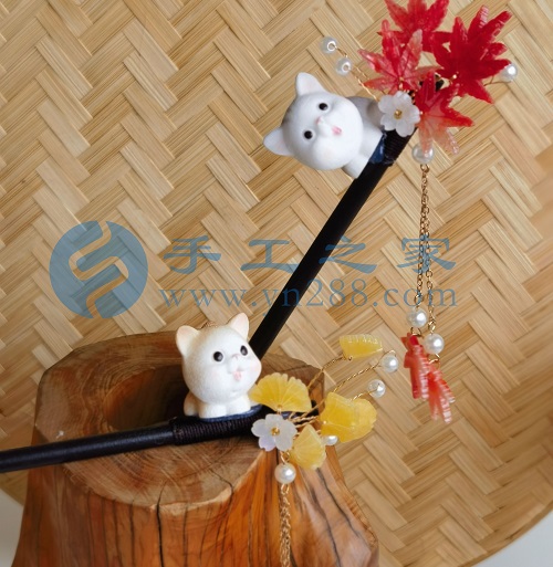 6月4日，手工活接單正規(guī)平臺(tái)，拿回家做的手工項(xiàng)目，可以開飾品加工廠，手工之家讓大家居家手工掙錢有底氣，圖為勵(lì)志珠珠繡串珠手工產(chǎn)品剪影